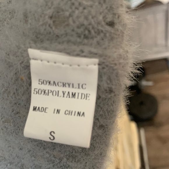 C+D+M Gray Cardigan small - Picture 4 of 4